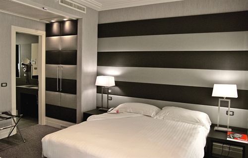 Hotel Mancino 12 Rome Bagian luar foto