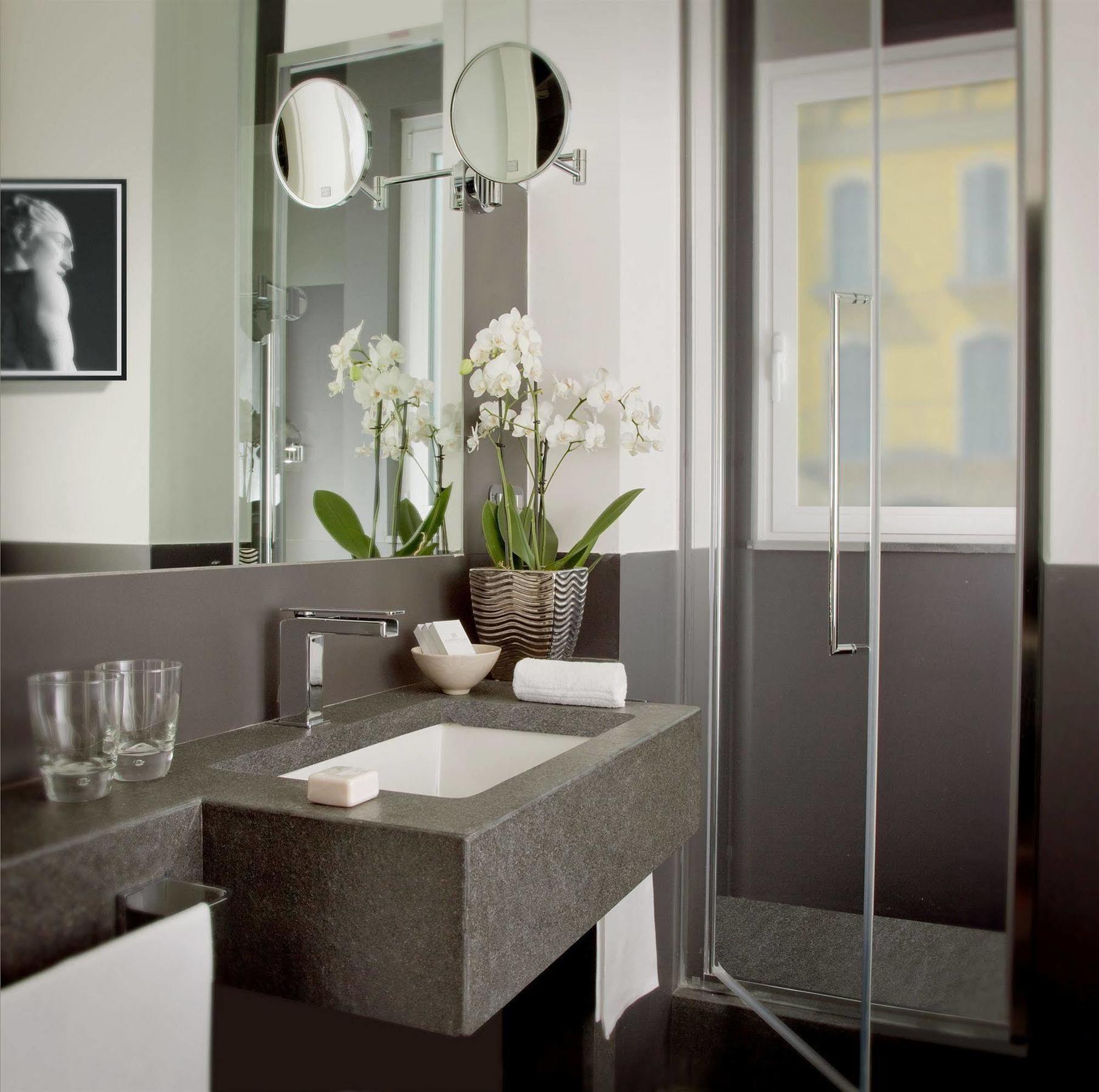 Hotel Mancino 12 Rome Bagian luar foto